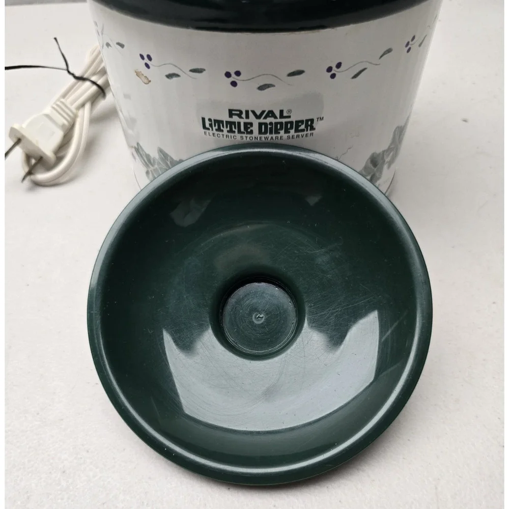 Rival Little Dipper Electric Stoneware Server Model 3204 White Green Ivy vine